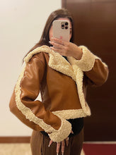 Load image into Gallery viewer, Casaca Alina