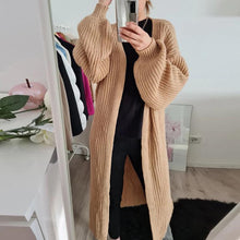 Cargar imagen en el visor de la galería, Cardigan Berna